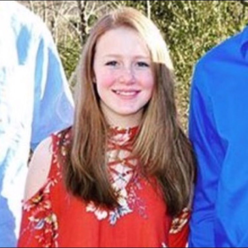 Meet your Posher, Chloe